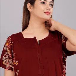 AAKARSHANA Printed Maxi Nightdress image 5