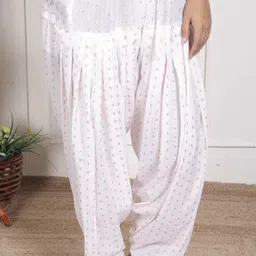 hanvik traders Cotton Printed Patiala image 1