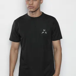 boohooMAN Regular Fit Gym T-shirt with Reflective Detail-picture-16