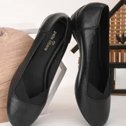 Pelle Albero Women's Black Wedge Pumps-image-30
