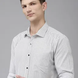 Park Avenue Slim Fit Vertical Stripes Formal Shirt image 1