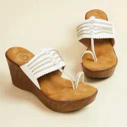 Melange by Lifestyle Women's White Toe Ring Wedges-picture-20
