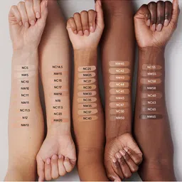 M.A.C Studio Radiance 24hr Luminous Lift Concealer 11 ml - Shade NC27 image 3