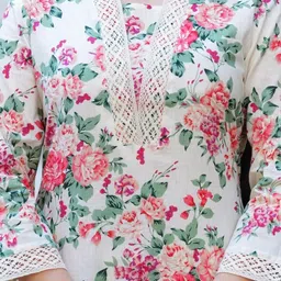 FASHION SWAG Women Floral Printed Regular Thread Work Pure Cotton Kurta with Trousers image 3