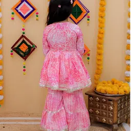 aatya kiids AATYA by Shruti Agarwal Cotton Three Fourth Sleeves Leaves Printed & Lace Embellished Kurta Sharara Set - Pink image 3