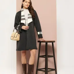 Qurvii Black Plain Coat image 4