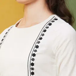 Globus Off White Cotton Embroidered A Line Kurta image 4