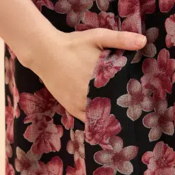 Sweet Dreams Black Cotton Floral Print Nighty image 5