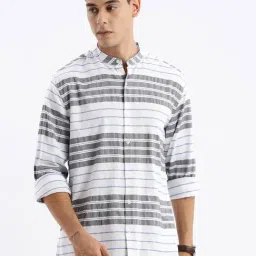 showoffff Showoff Black & White Cotton Slim Fit Striped Shirt-picture-16