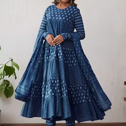 Aaghnya Women Ethnic Motifs Printed Tiered Kurta with Trousers & With Dupatta-image-21