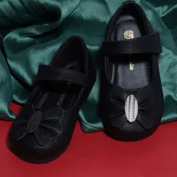 Mine Sole Butterfly Applique Detailed Velcro Closure Mary Jane Ballerinas - Black-picture-26