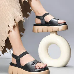 SHUZ TOUCH Women Platform Sandals-picture-21