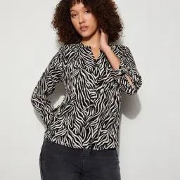 Fame Forever By Lifestyle Black Regular Fit Printed Top-picture-48