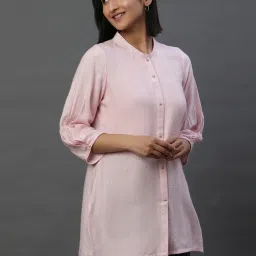 Aurelia Pink Woven Pattern Straight Short Kurti image 4