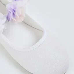 Fame Forever by Lifestyle Kids White Mary Jane Shoes image 4