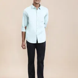 Crocodile Green Cotton Solid Regular Fit Shirt image 5