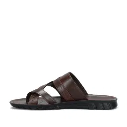 Paragon Men's Brown Cross Strap Sandals image 4