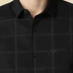Allen Solly Black Cotton Slim Fit Checks Shirt image 4
