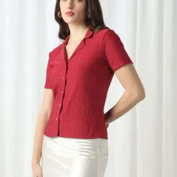 Globus Women Maroon Cuban Collar Short Sleeves Self Design Slim Fit Workwear Top image 3
