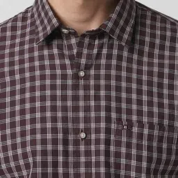 Peter England Brown Cotton Slim Fit Checks Shirts image 4