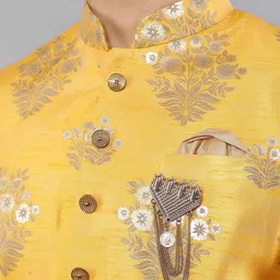 Manish Creations Mandarin Collar Sherwani Set image 2