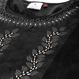 Aarika Plus Size Beads and Stones Pure Cotton Velvet Kurta with Trousers & With Dupatta image 2