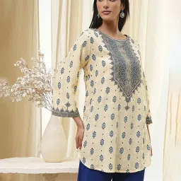 Biba Beige & Blue Rayon Printed Kurta image 4