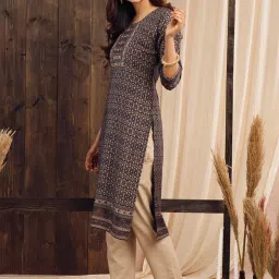 Odette Blue Cotton Printed Straight Kurta image 4