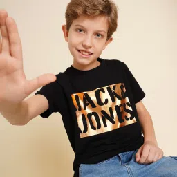Jack & Jones Junior Boys Black Typographic Regular Fit T-Shirt image 4