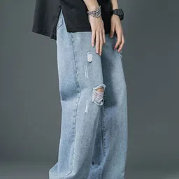 StyleCast Men Relaxed Fit Slash Knee Jeans-picture-12