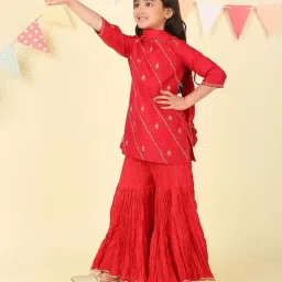 Fabindia Kids Red Regular Fit Embroidered Kurta & Pant & Dupatta image 4