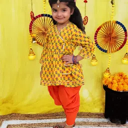 Bownbee Pure Cotton Woven Three Fourth Sleeves Floral Motifs Printed Gota Lace Embellished Kurti With Dhoti Set - Yellow image 4