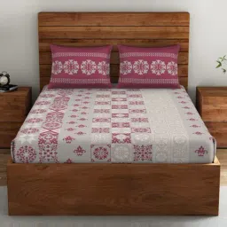 Spaces Geometric Maroon 132 TC Cotton Double Bed Sheet with 2 Pillow Covers-image-25