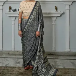 Saree Mall Black Printed Saree With Unstitched Blouse-picture-26