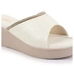 Fausto Women's White Casual Wedges image 5