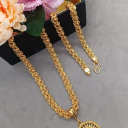 SHANKHRAJ MALL Gold-Plated Square Pendant with Chain-picture-33