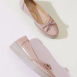 Shoetopia Bow Applique Detailed Slip On Loafers - Peach-picture-17