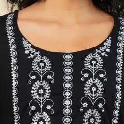 Globus Black Embroidered Kurta image 4