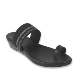 Metro Women's Black Toe Ring Wedges image 2