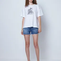 Cover Story White Printed T-Shirt image 4