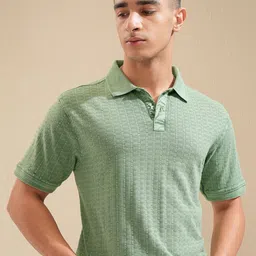 HIGHLANDER Men V-Neck Pockets Slim Fit T-shirt image 1