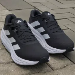 Adidas Men's ADISTAR 3 Black Running Shoes image 4