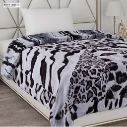 Monte Carlo Multicolor Polyester 500 GSM Winter Blanket image 4