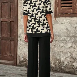 SHYAM SUNDARI Printed Top & Trousers Co-ords image 3