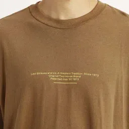 Levi's Brown Cotton Loose Fit Printed T-Shirt image 5