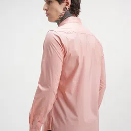 HIGHLANDER Men Solid Spread Collar Formal Shirt image 3