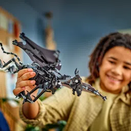 LEGO Harry PotterThestral Family, Mythical Creature Toy Figures 548 Pieces-76458 image 5