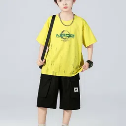 StyleCast x Revolte Boys Typography Printed Pure Cotton T-shirt and Shorts Clothing Set-picture-25