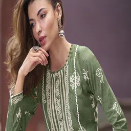 DRAVINAM Trends Floral Printed Pure Cotton Unstitched Dress Material-picture-39