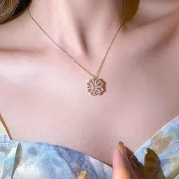 TheVineGirl Rose Gold-Plated Necklace image 4